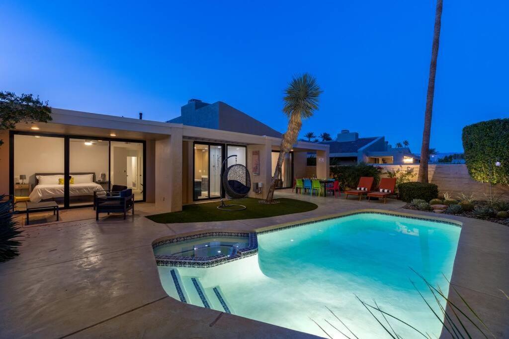 The Sunset House Pool & Spa Palm Springs Extérieur photo