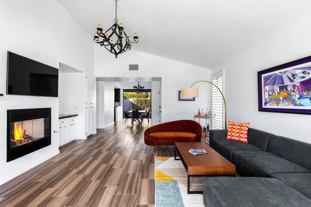 The Sunset House Pool & Spa Palm Springs Extérieur photo