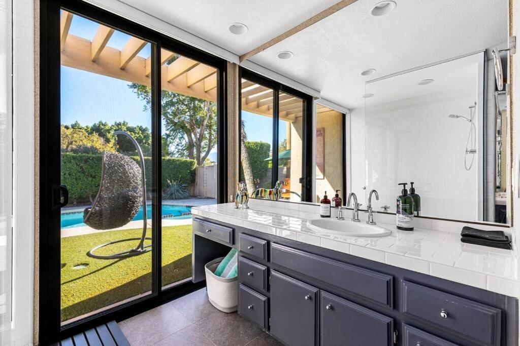 The Sunset House Pool & Spa Palm Springs Extérieur photo