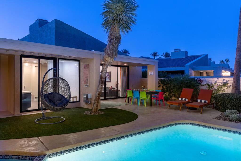 The Sunset House Pool & Spa Palm Springs Extérieur photo