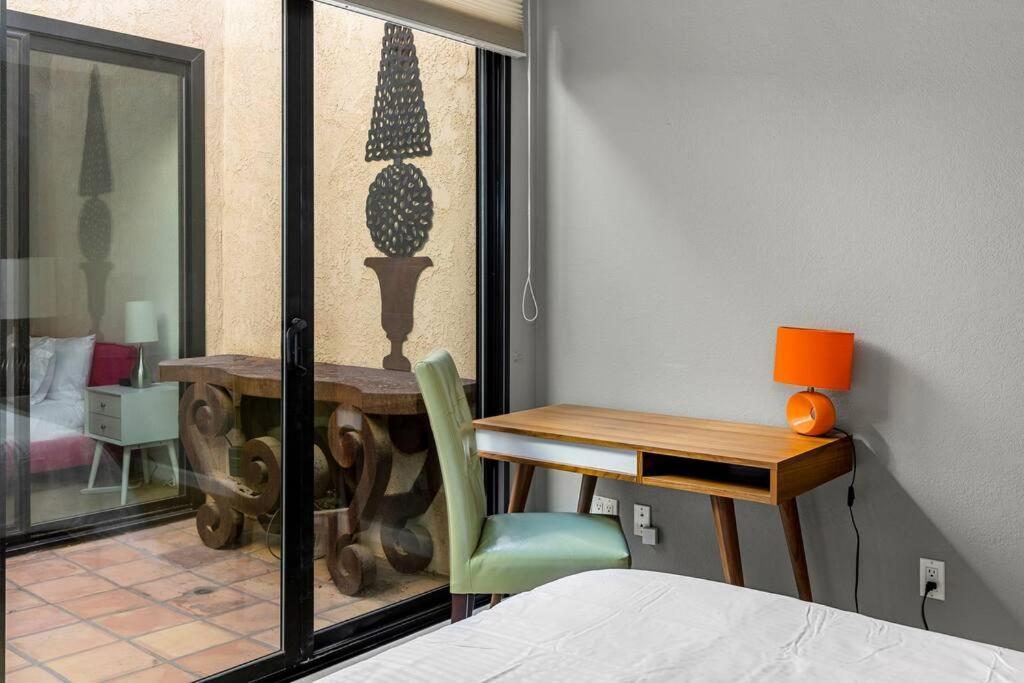 The Sunset House Pool & Spa Palm Springs Extérieur photo